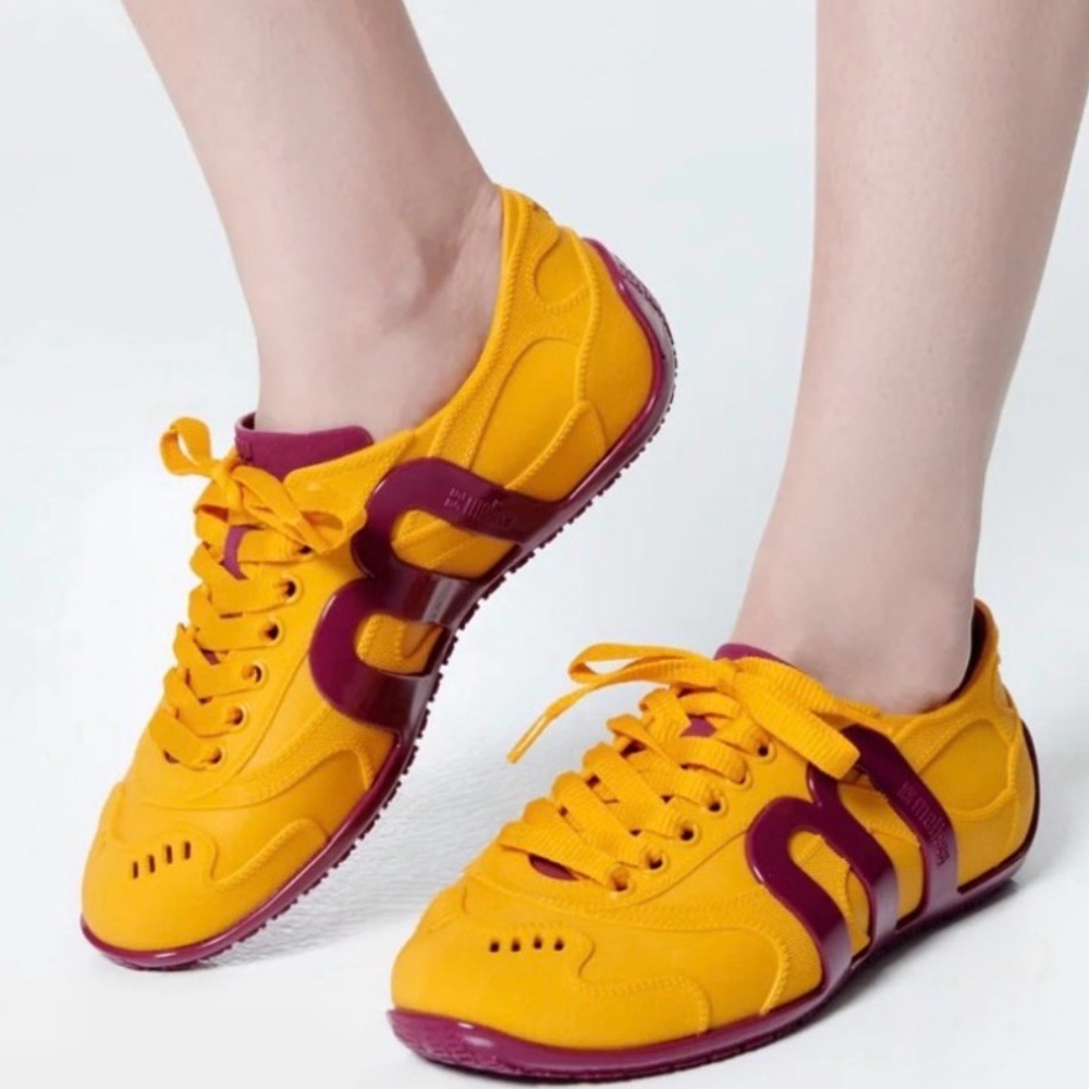 NWTB Melissa One of A Kind “Motion” Yellow and Purple Rubber Sneakers. Size 9US